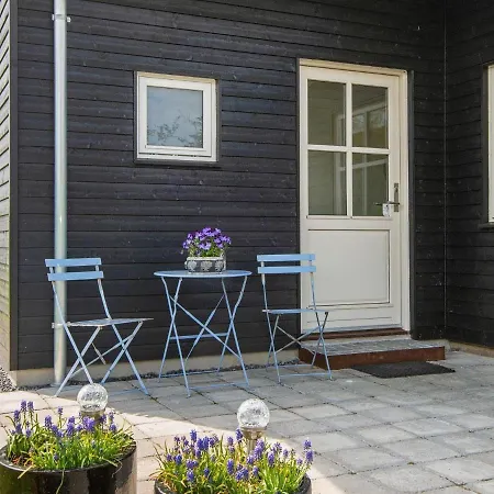 Serene Holiday In On Amidst Nature Holiday home